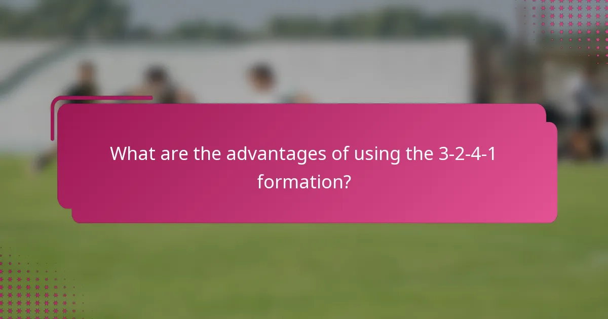 What are the advantages of using the 3-2-4-1 formation?